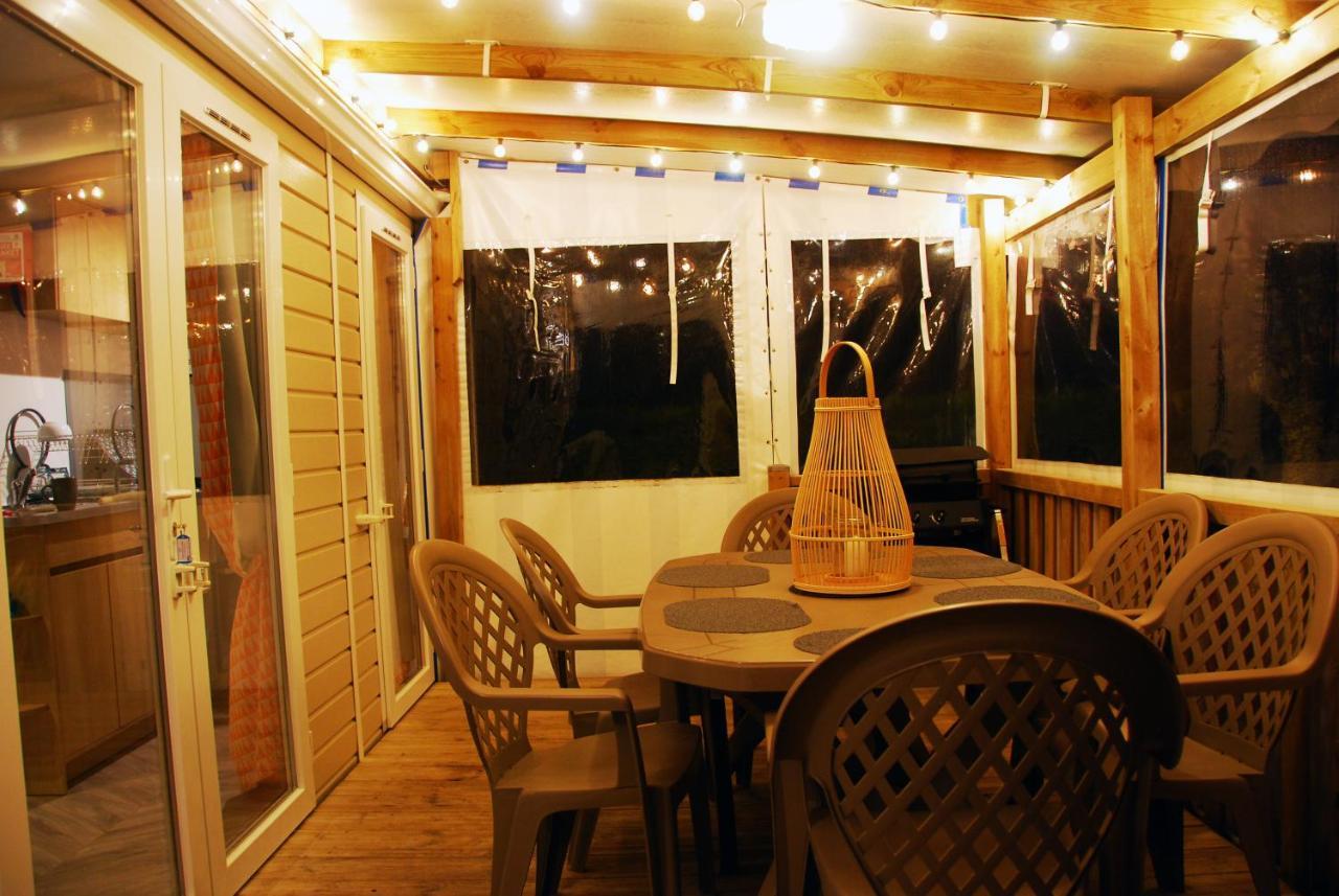 Mobilhome 2Ch Climatise-Terrasse Fermee-4 Velos-Camping 4 Etoiles Les Charmettes 莱马特 外观 照片