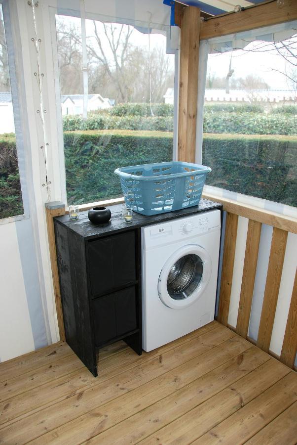Mobilhome 2Ch Climatise-Terrasse Fermee-4 Velos-Camping 4 Etoiles Les Charmettes 莱马特 外观 照片